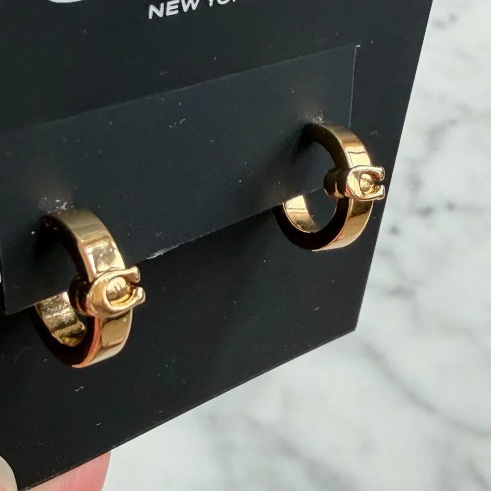 Coach Signature C Huggie Hoop Earrings - New - Picture 4 of 7